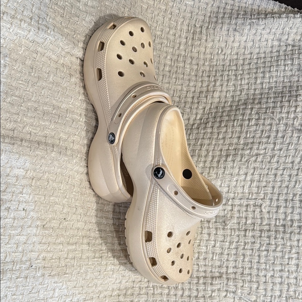 CROCS Classic Cream Clogs